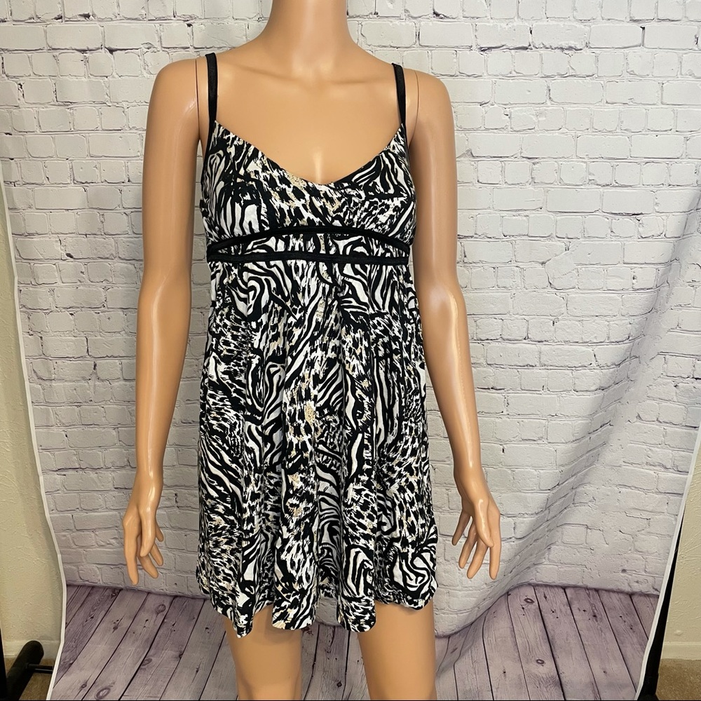 Nordstrom zebra Animal Print Flowy & Comfy Dress boho size 4 black and